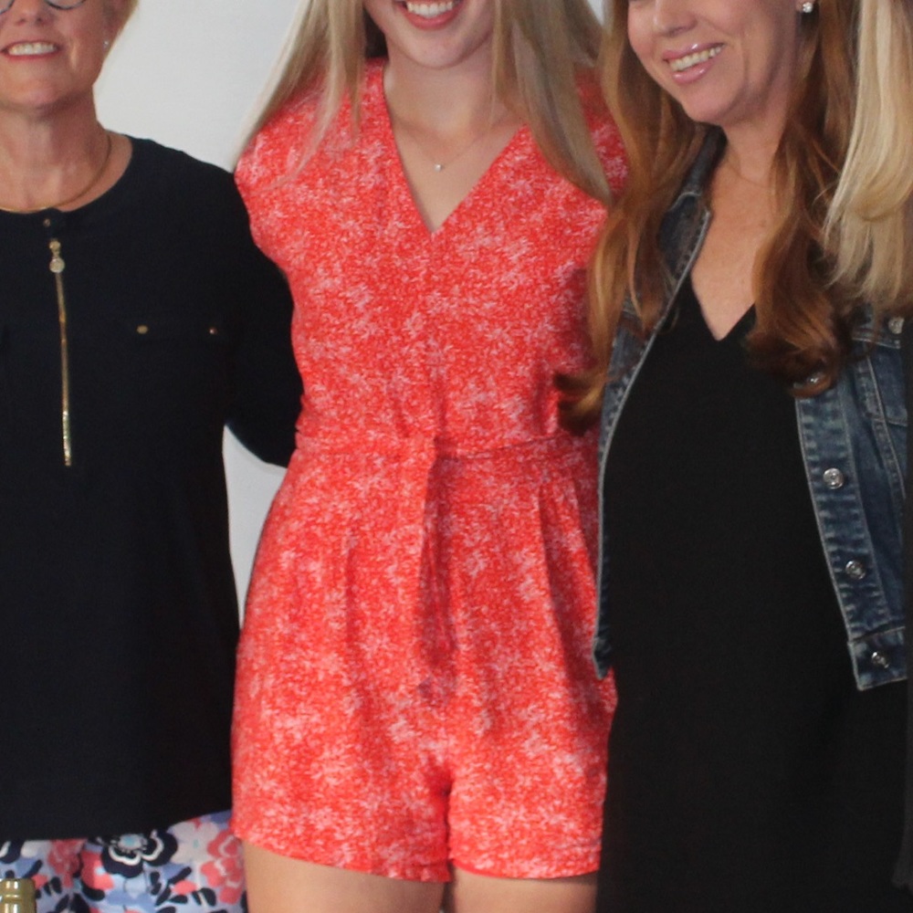 Red Romper - Picture 4 of 4